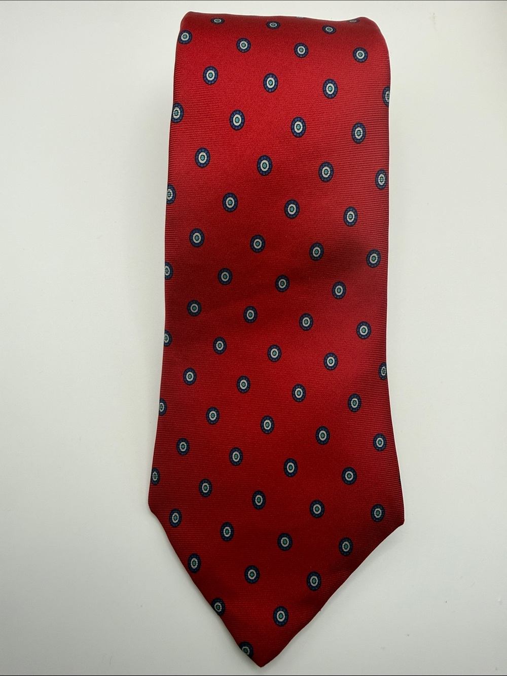 Geoffrey Beene Men’s Tie - 100% silk fabric from Italy, made in the USA